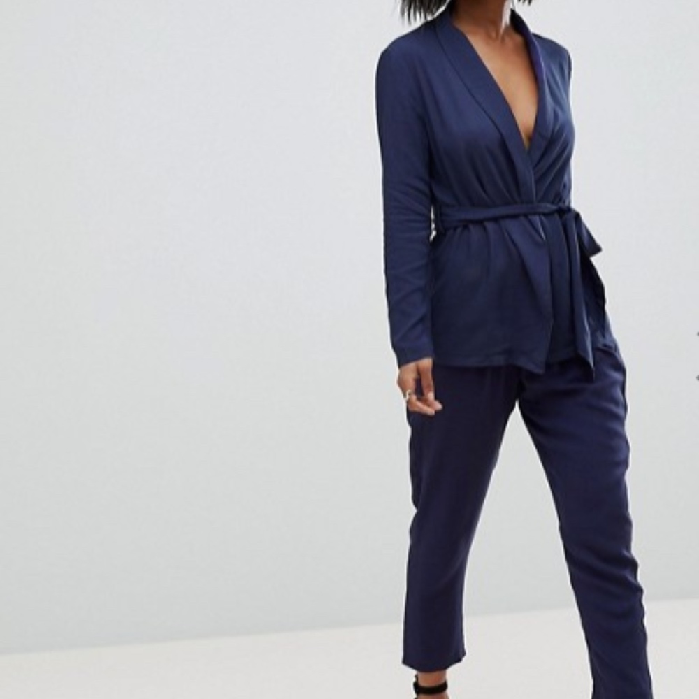 ASOS - PrettyLittleThing two piece
